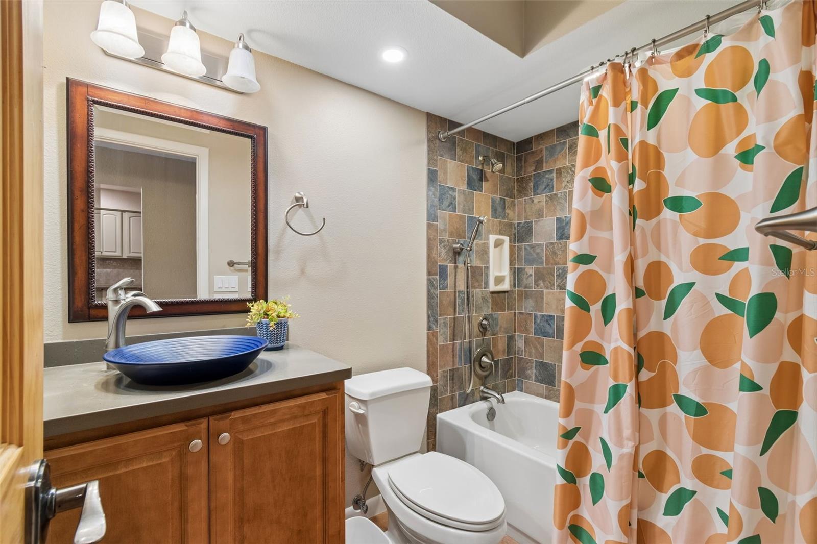 ORCHARDS RADCLIFFE CONDO - Residential
