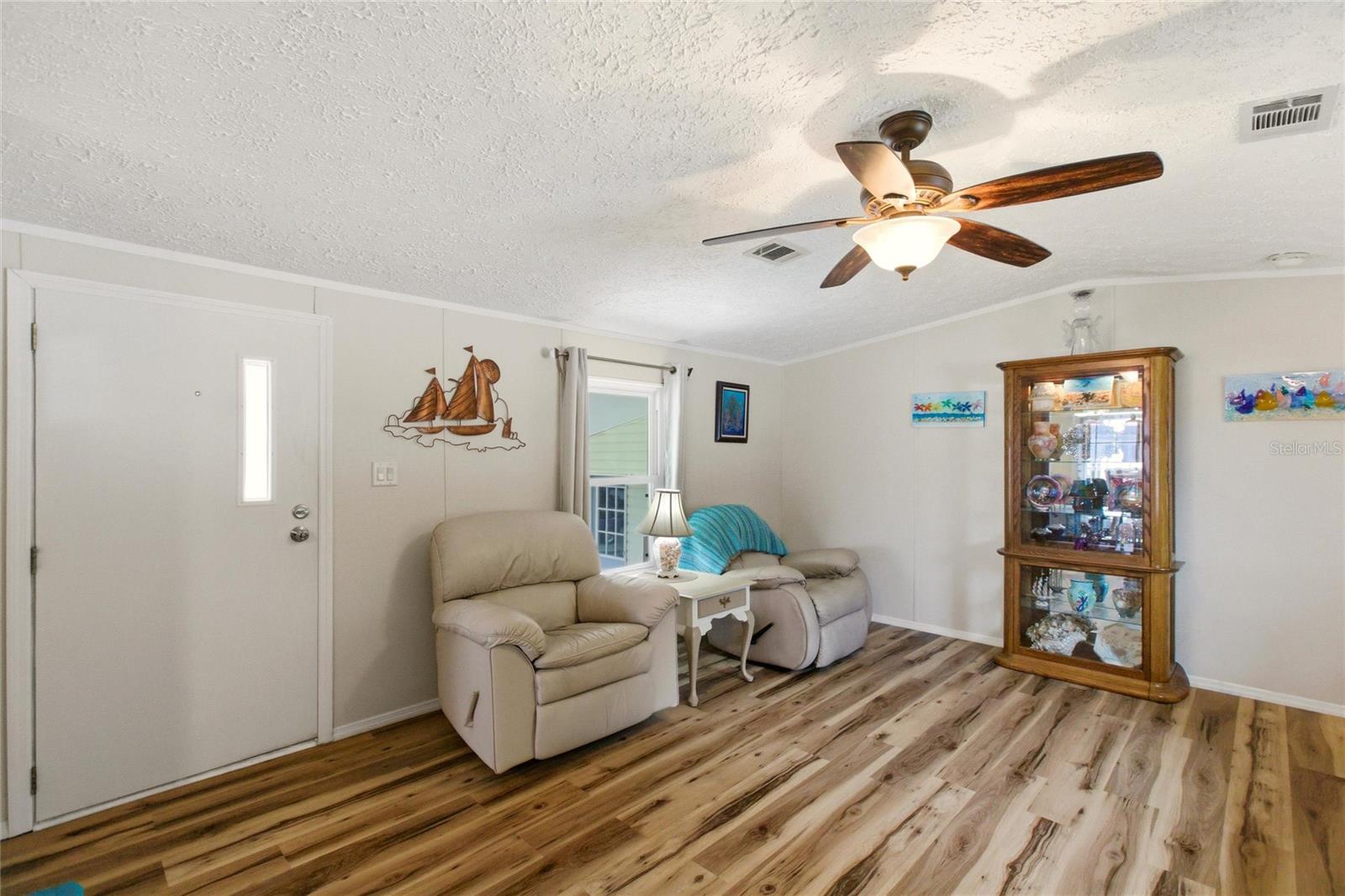 ALLIGATOR PARK COOP - Residential Lease