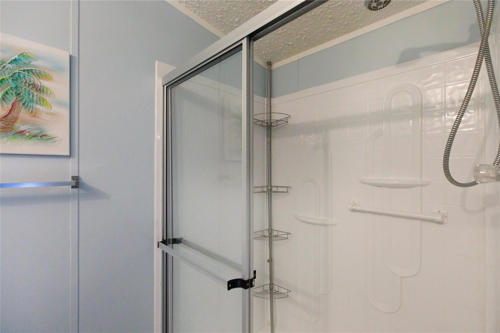 ALLIGATOR PARK COOP - Residential Lease