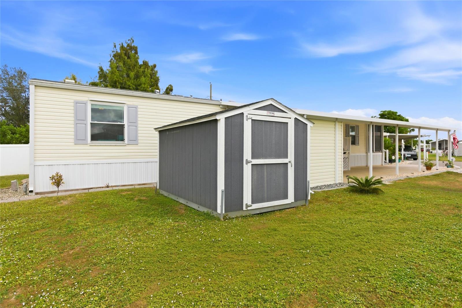 ALLIGATOR PARK COOP - Residential Lease