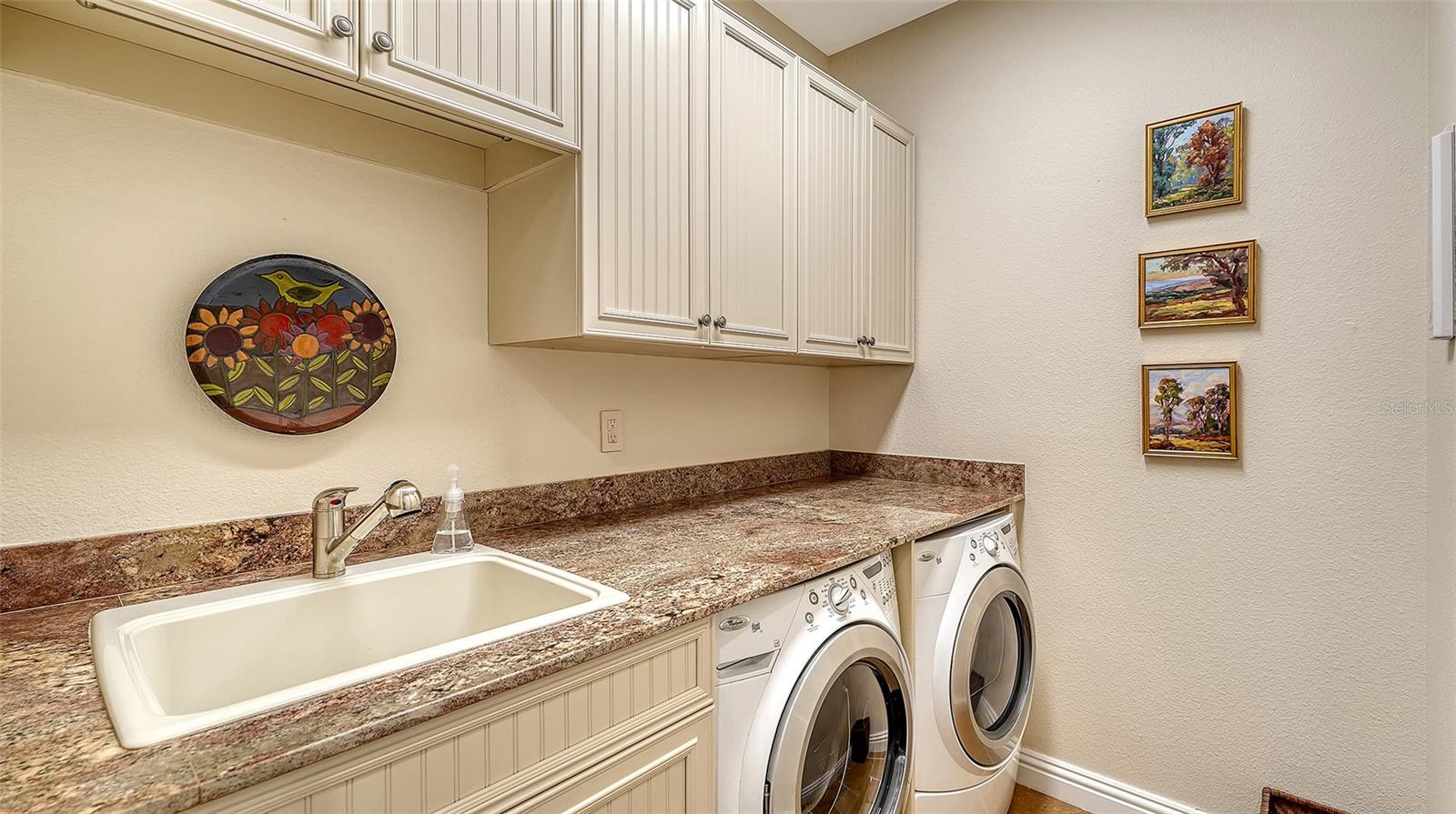 WESTON POINTE - Residential