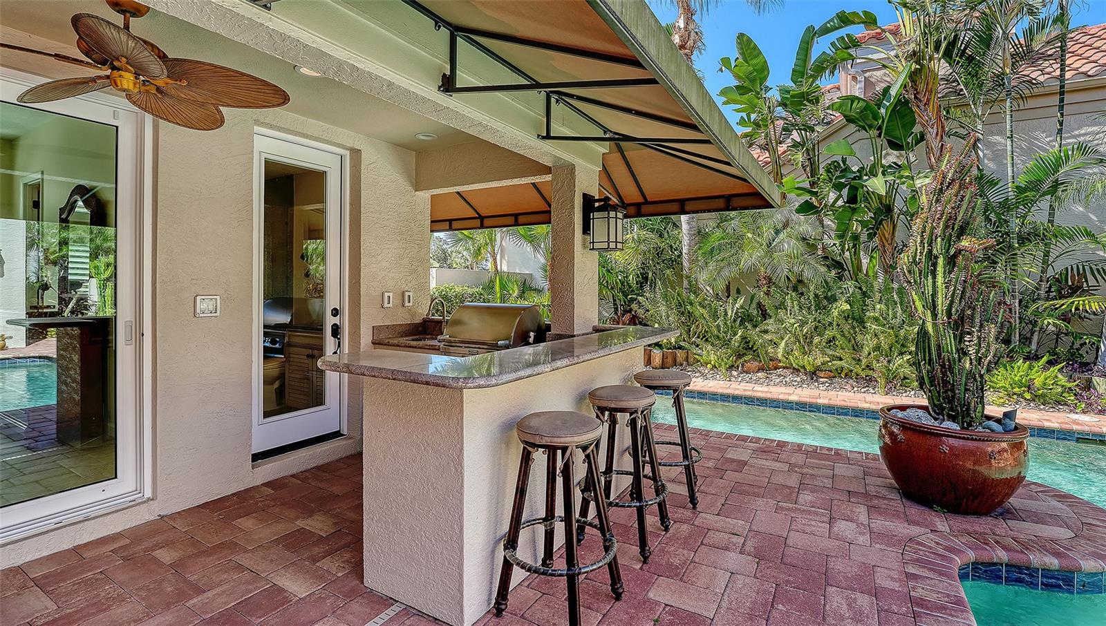 WESTON POINTE - Residential