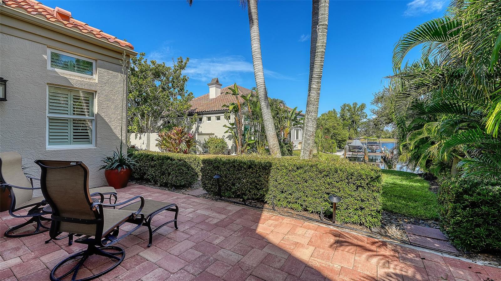 WESTON POINTE - Residential