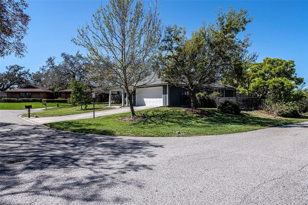 Photo of 2334 Burnley Court, Dunedin, FL 34698 (MLS # TB8488065)