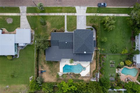 A home in WINTER GARDEN