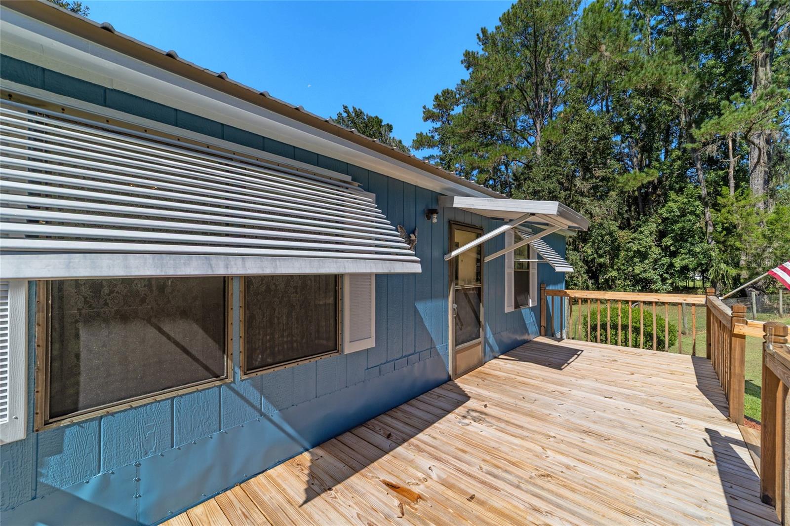 ROLLING OAKS MINI RANCHES - Residential