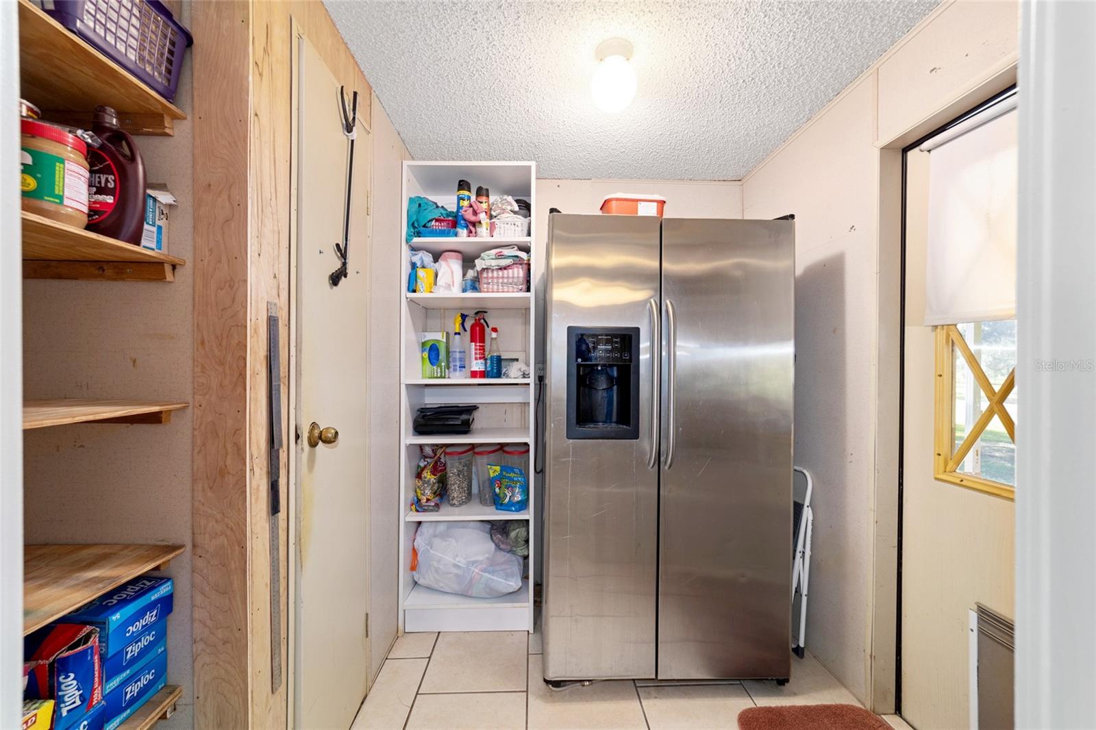 ROLLING OAKS MINI RANCHES - Residential