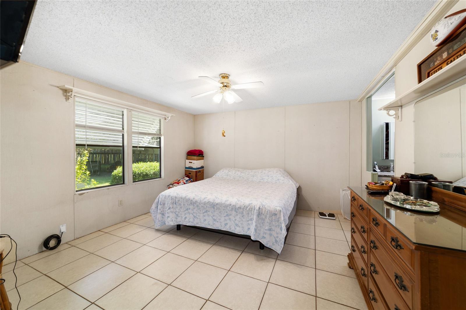 ROLLING OAKS MINI RANCHES - Residential
