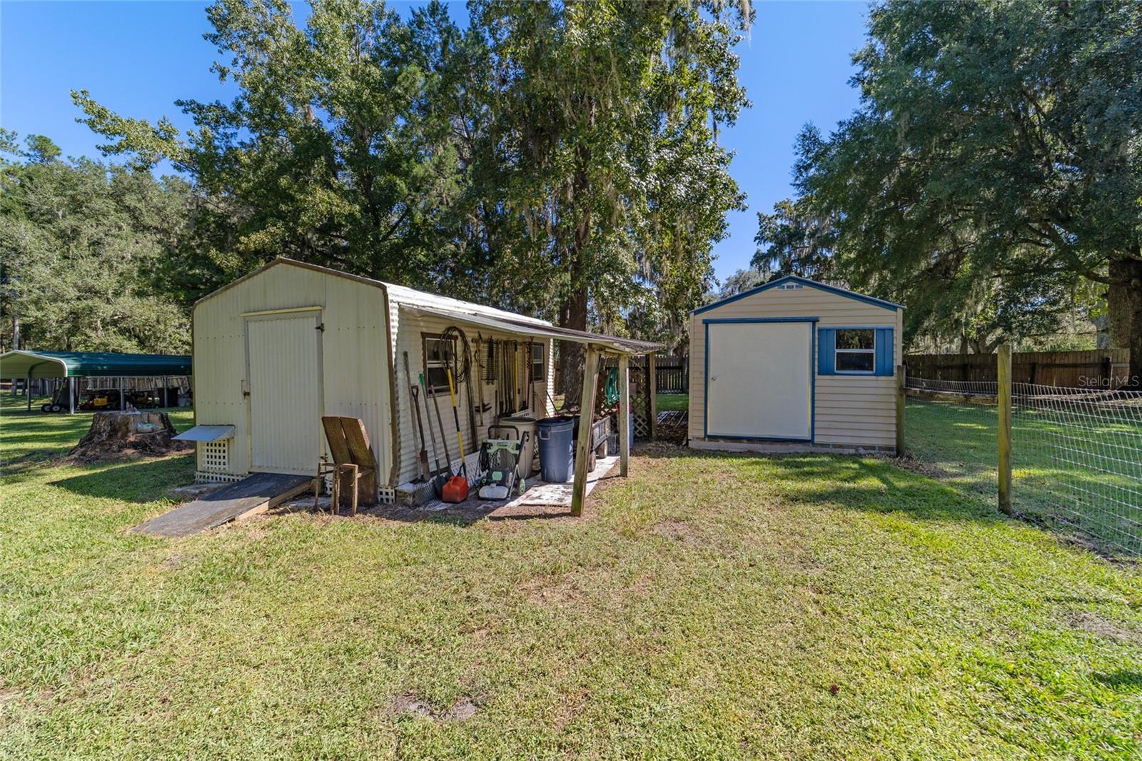 ROLLING OAKS MINI RANCHES - Residential