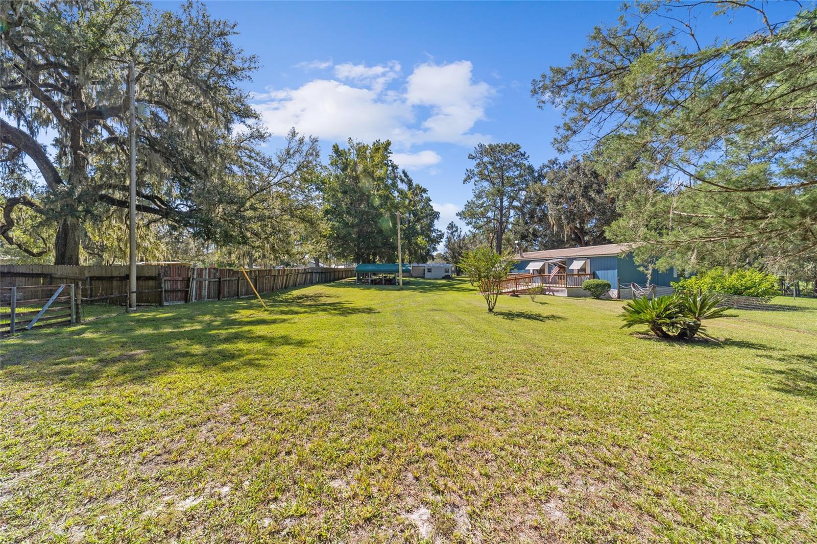 ROLLING OAKS MINI RANCHES - Residential