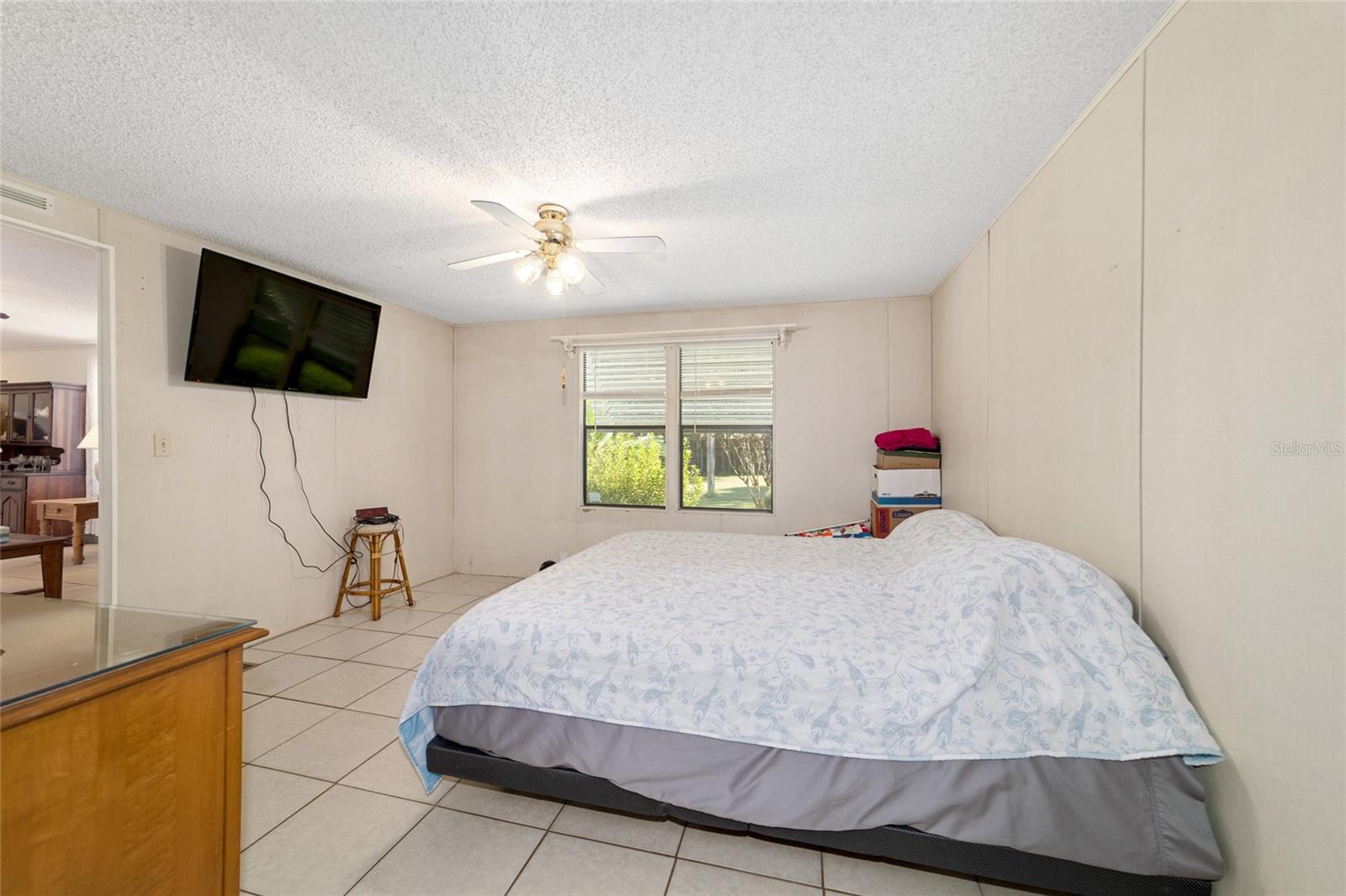 ROLLING OAKS MINI RANCHES - Residential