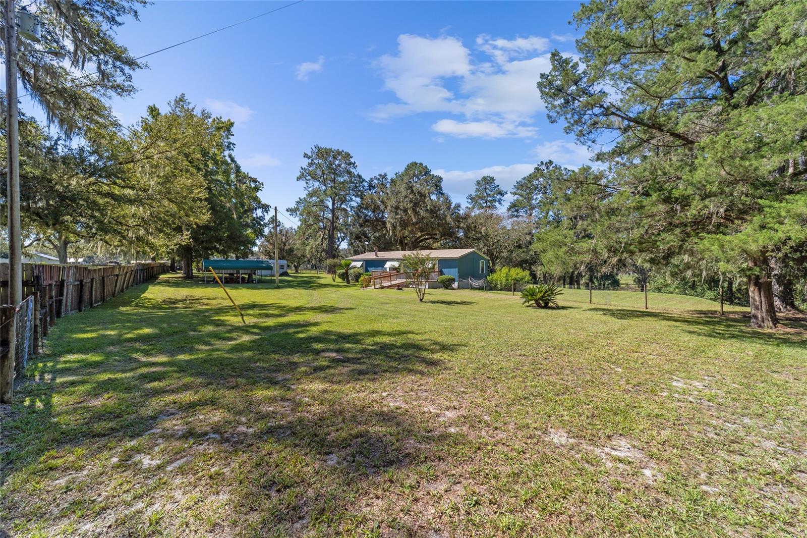 ROLLING OAKS MINI RANCHES - Residential