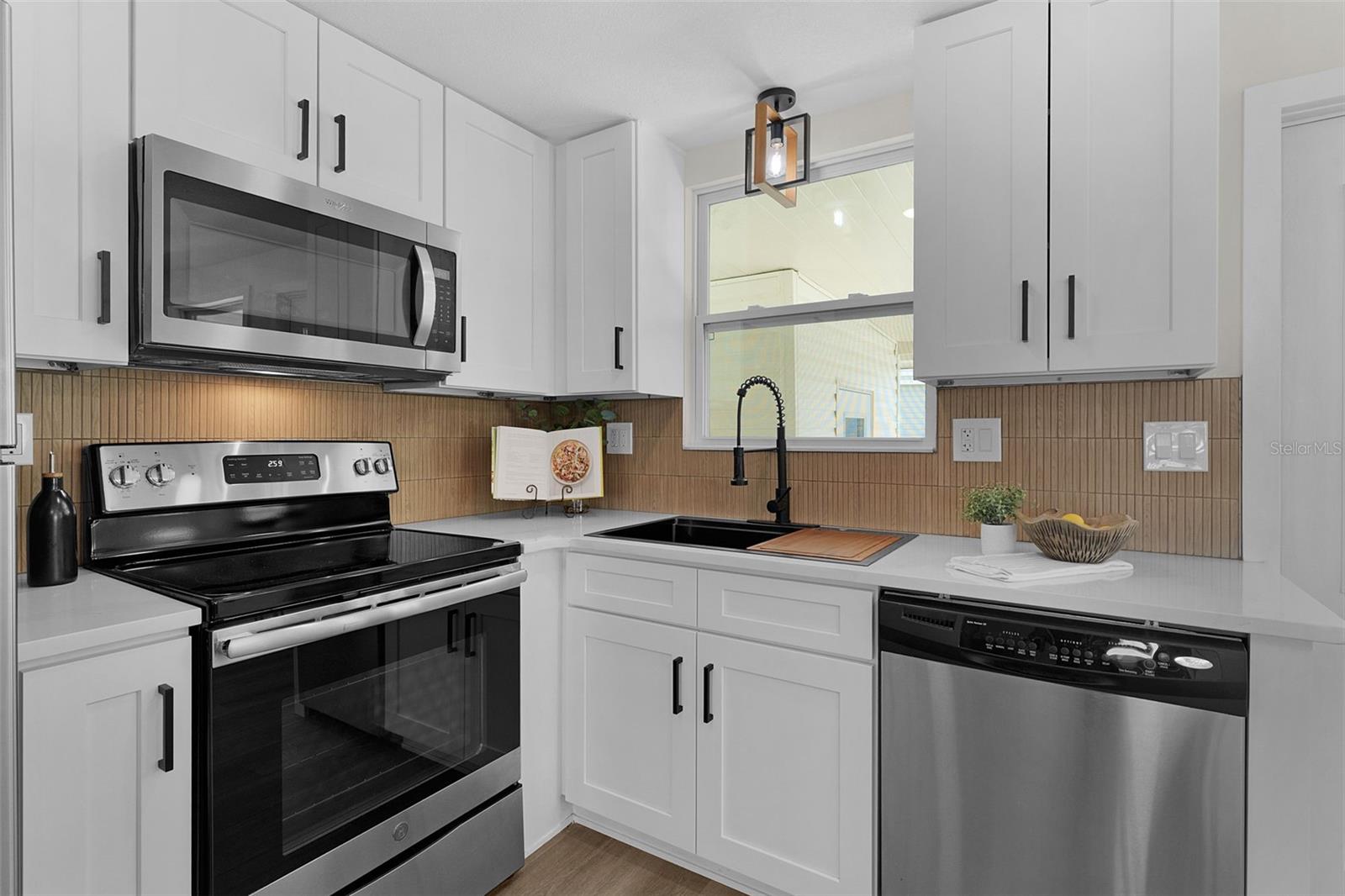 HAWTHORNE AT LEESBURG A COOP - Residential