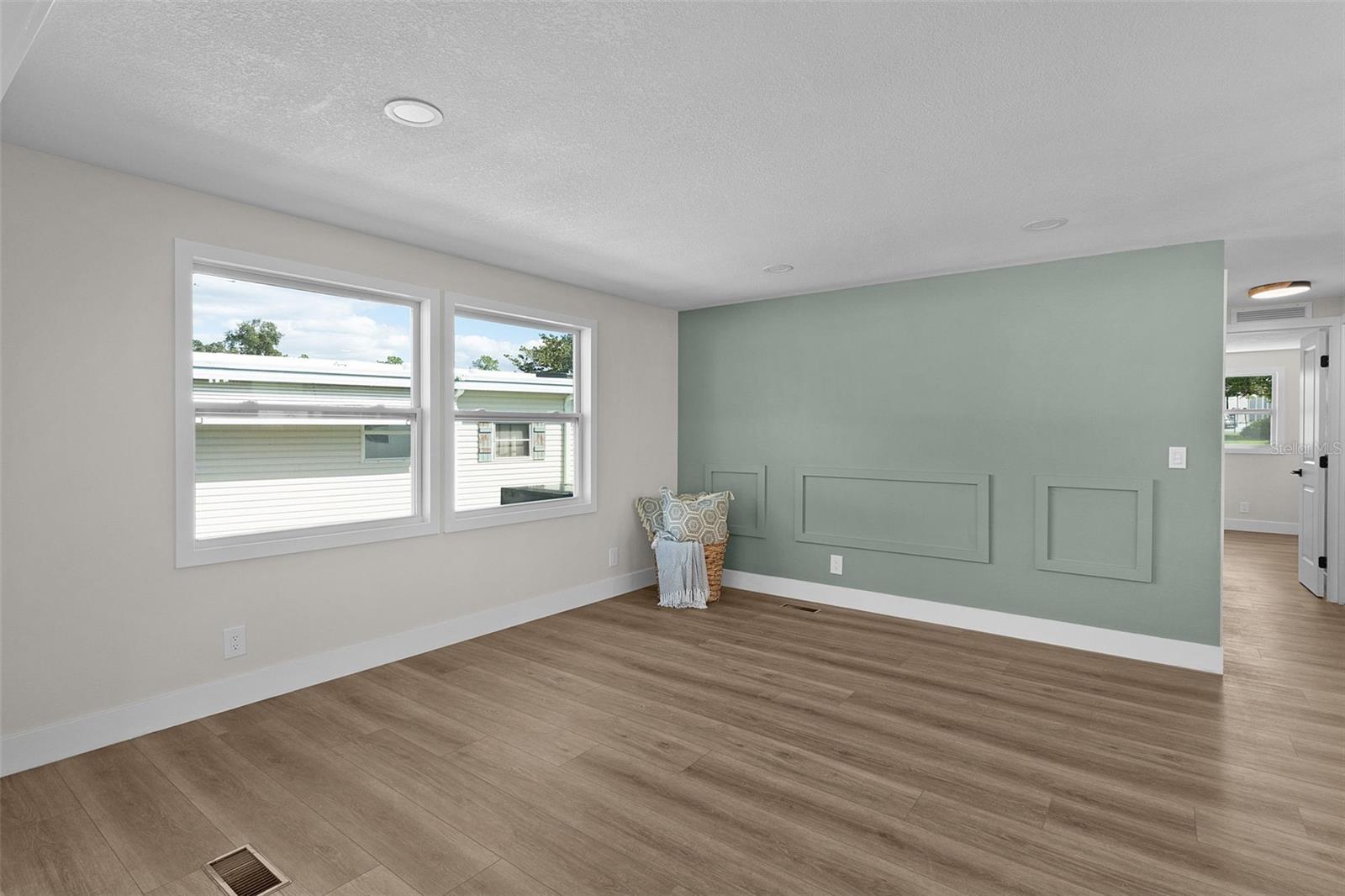 HAWTHORNE AT LEESBURG A COOP - Residential