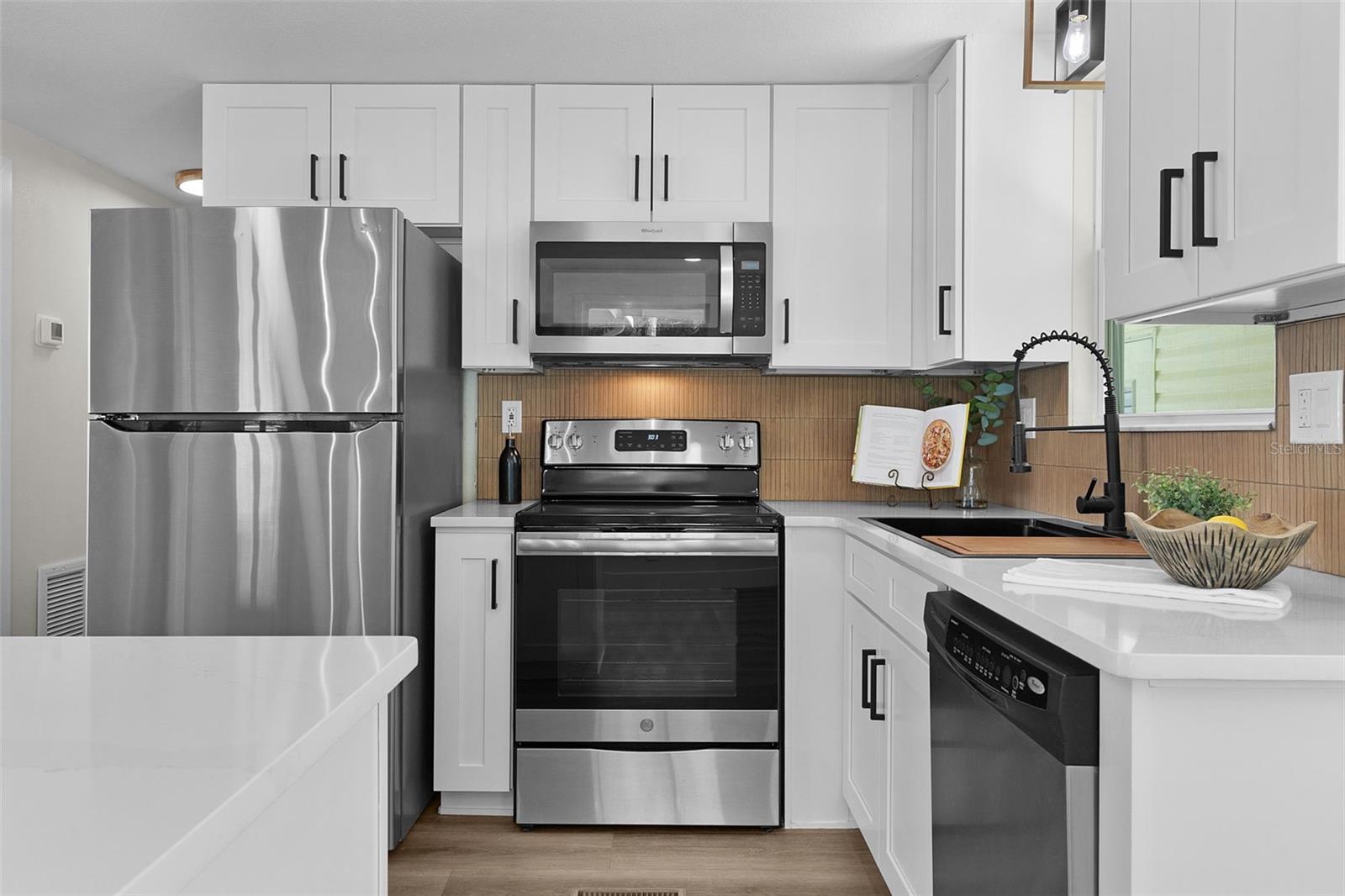 HAWTHORNE AT LEESBURG A COOP - Residential