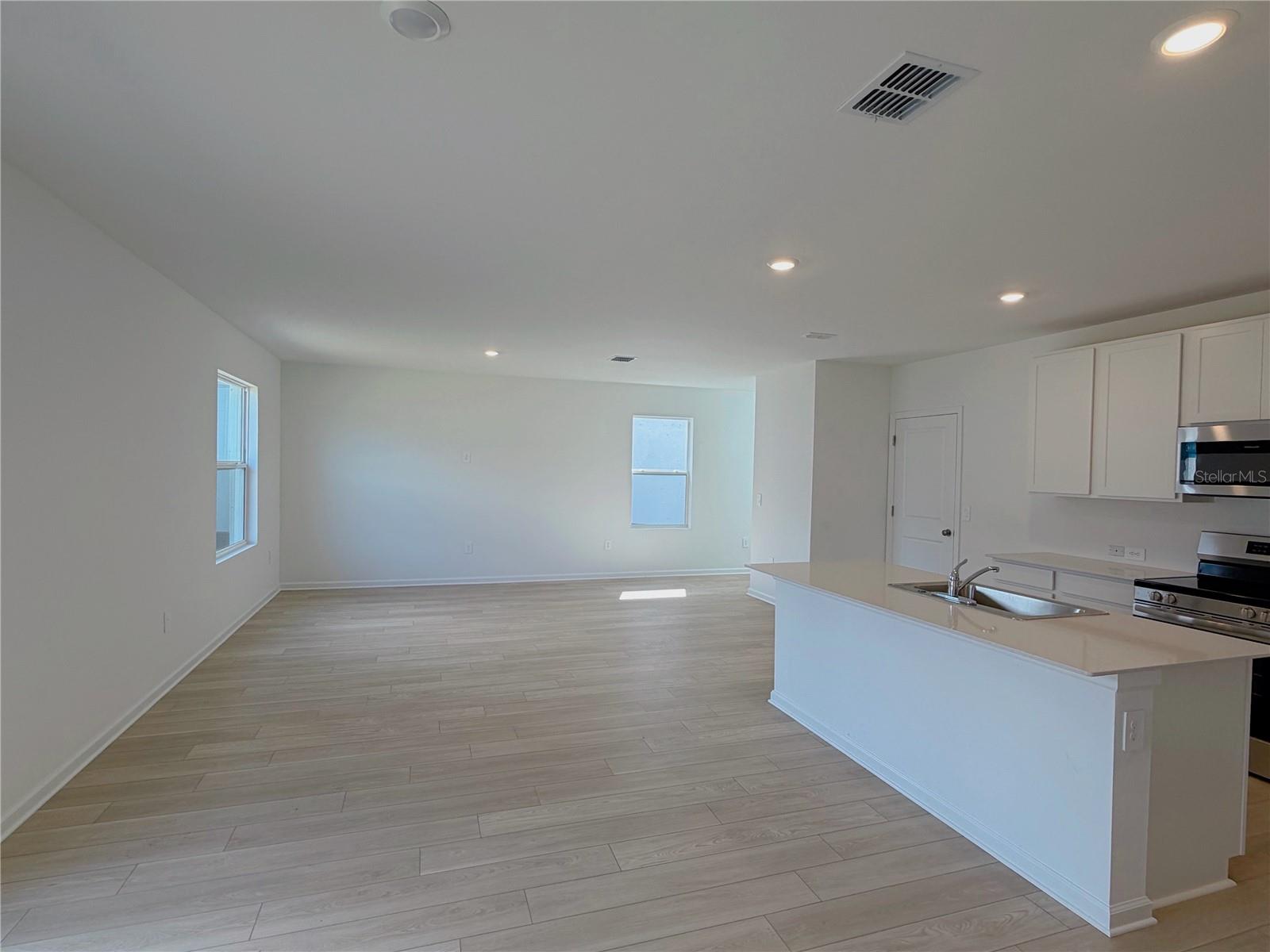 VILLA MAR - Residential Lease