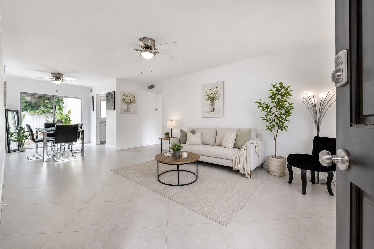 PALMA CEIA GARDENS CONDO - Residential