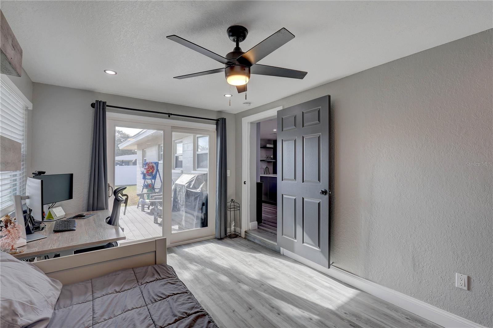 RIDGEWOOD GROVES - Residential