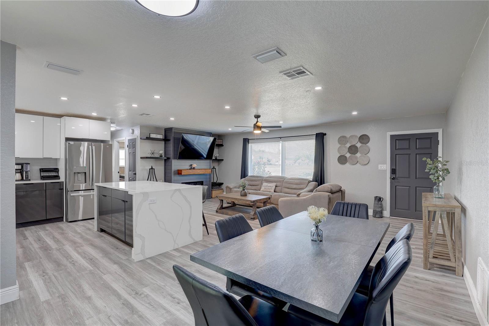 RIDGEWOOD GROVES - Residential