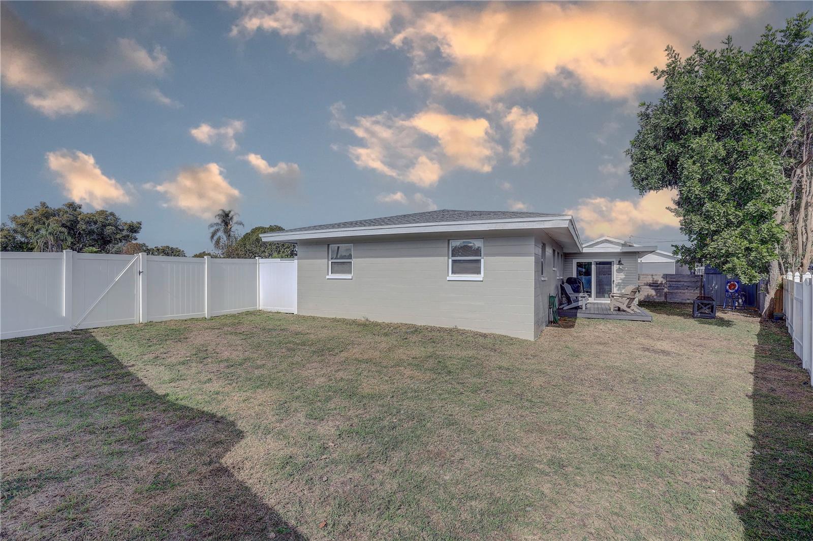 RIDGEWOOD GROVES - Residential