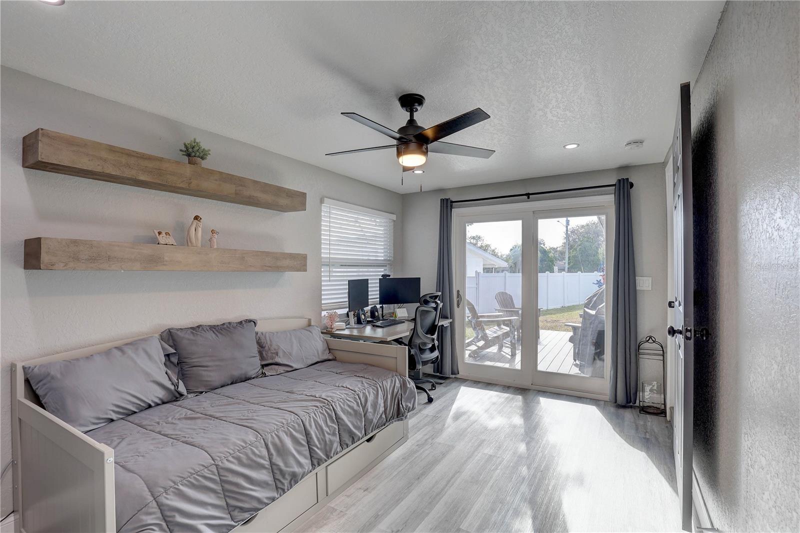 RIDGEWOOD GROVES - Residential