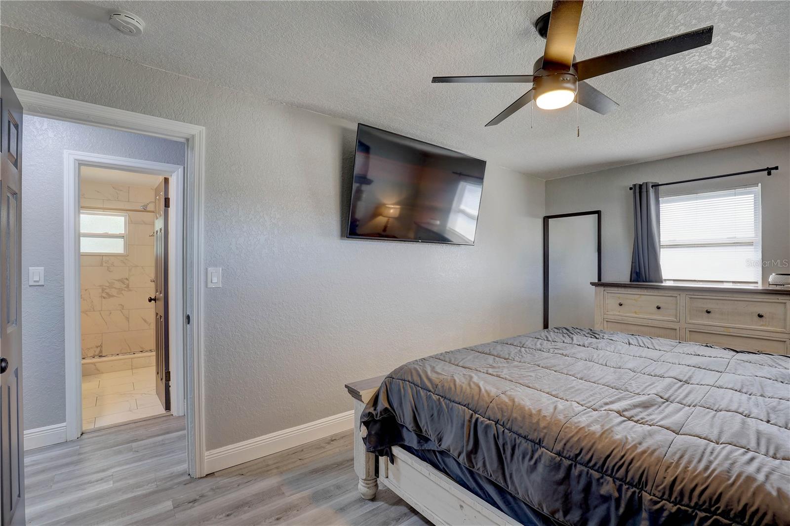 RIDGEWOOD GROVES - Residential