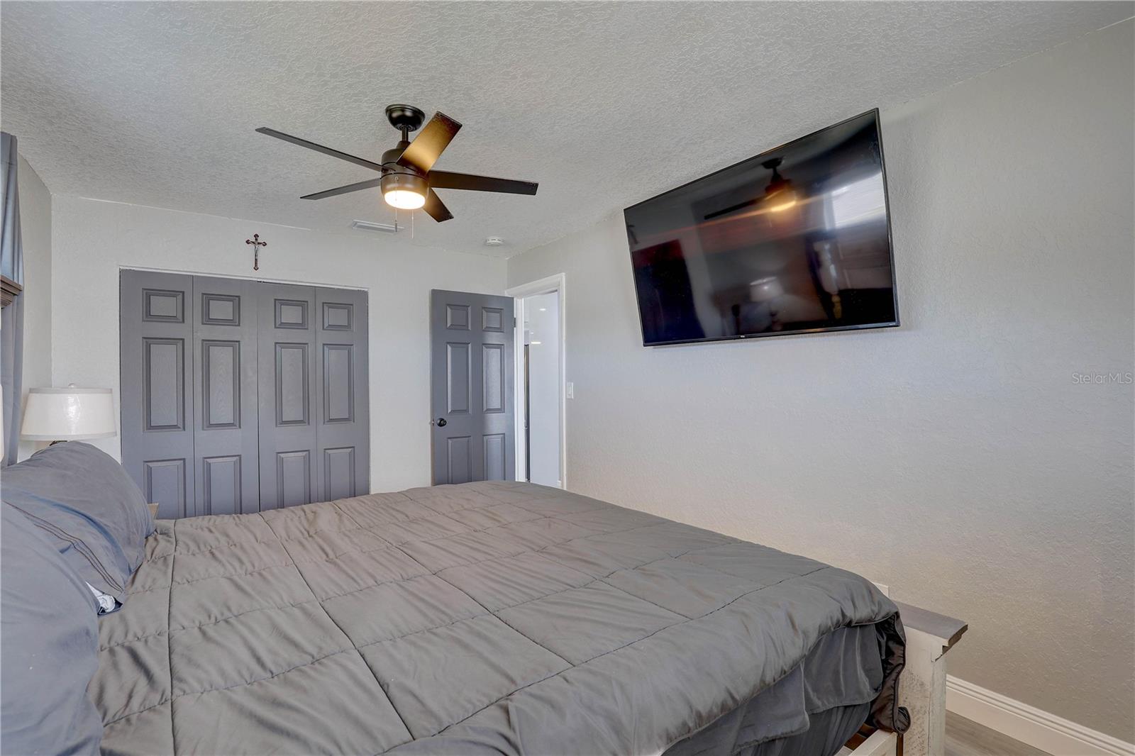 RIDGEWOOD GROVES - Residential