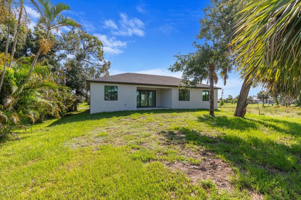 ROTONDA WEST PINE VALLEY - Residential Lease