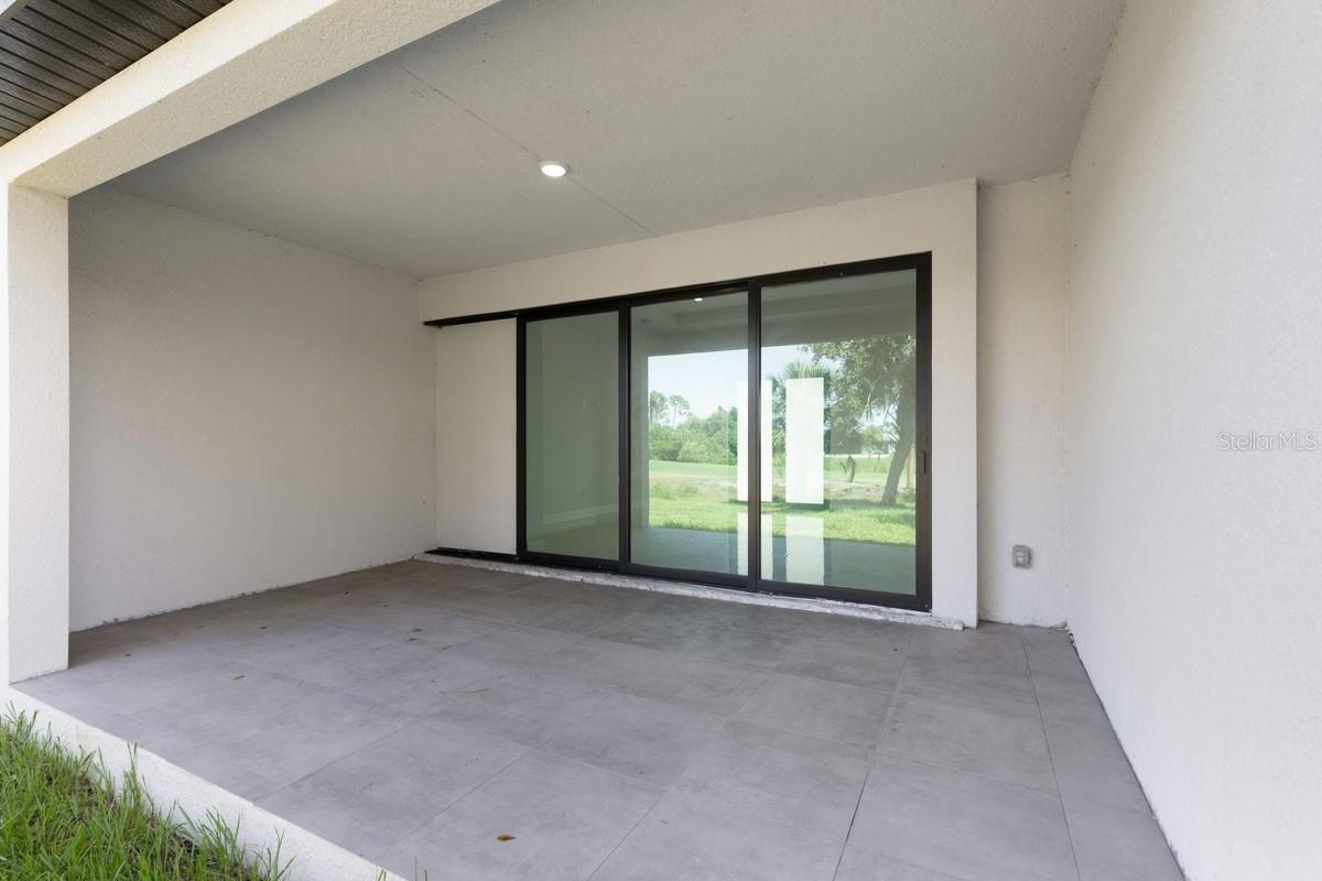 ROTONDA WEST PINE VALLEY - Residential Lease