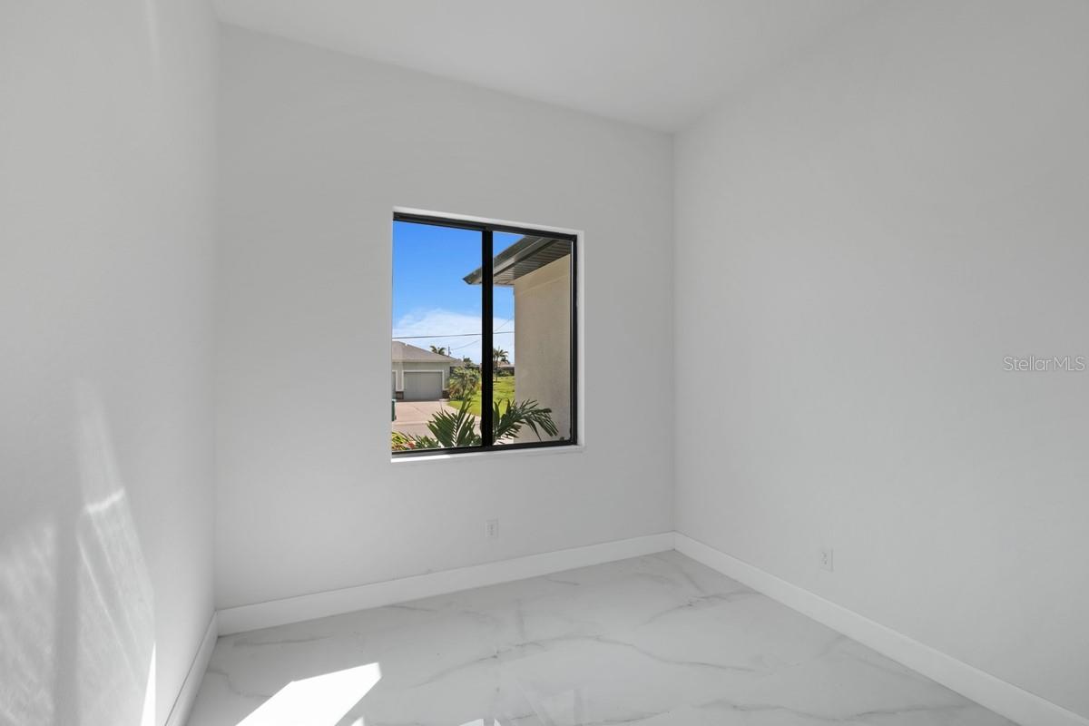 ROTONDA WEST PINE VALLEY - Residential Lease