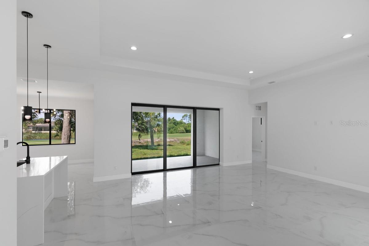 ROTONDA WEST PINE VALLEY - Residential Lease