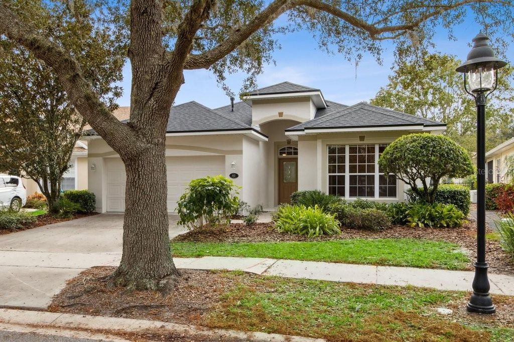Photo of 902 Heron Point Circle, Deland, FL 32724 (MLS # O6364589)