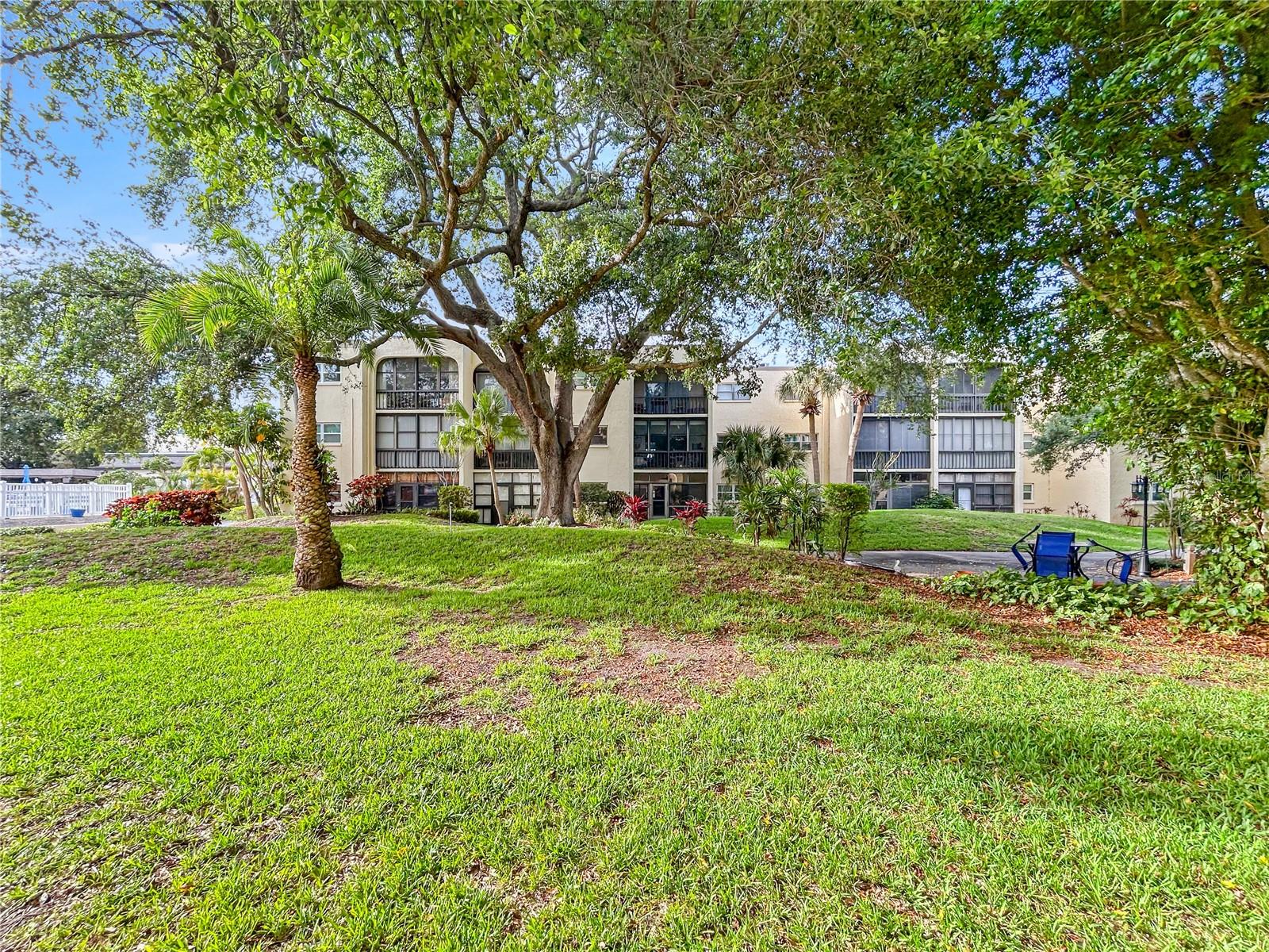 WATERS EDGE 4 CONDO - Residential