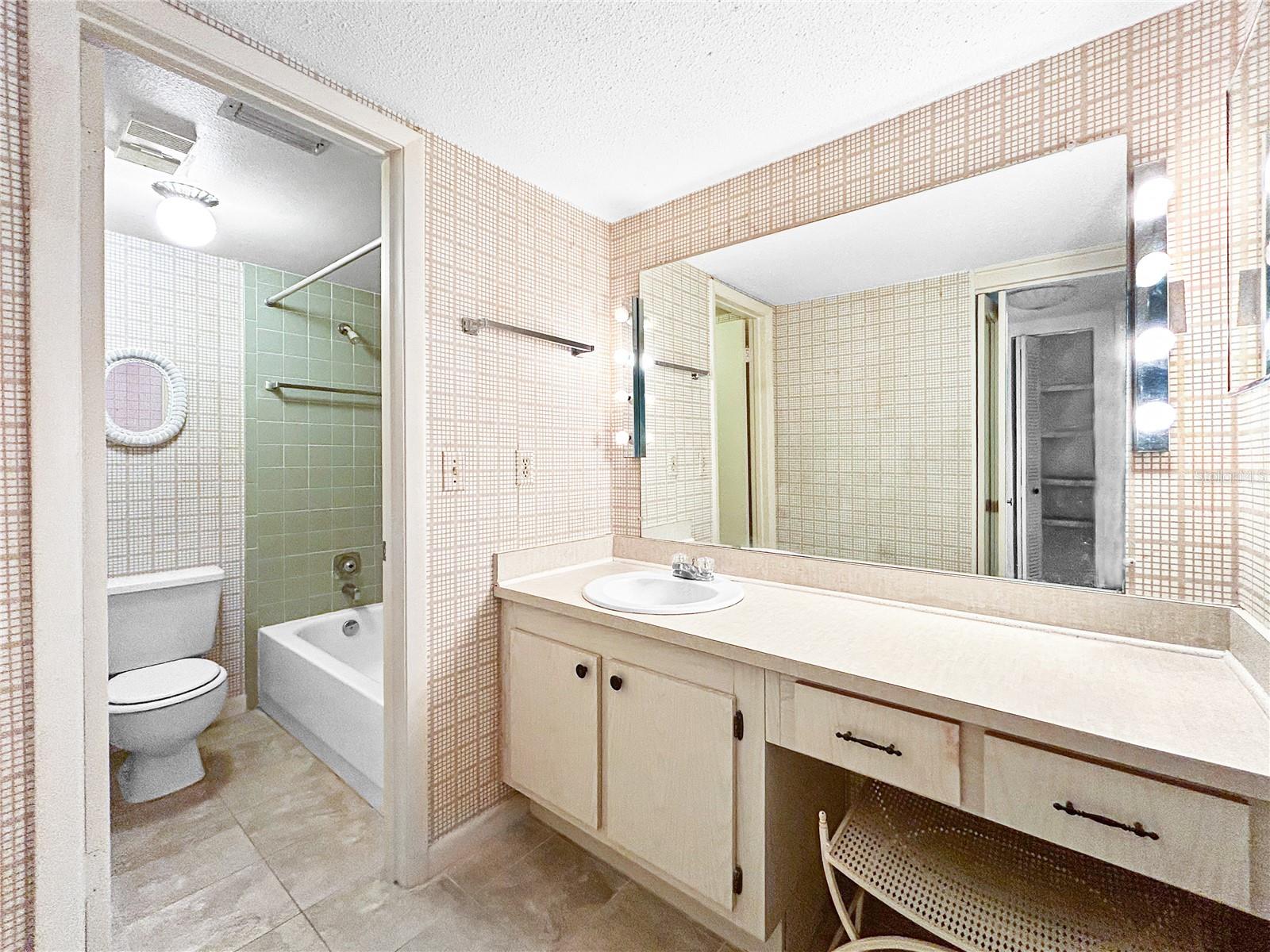 WATERS EDGE 4 CONDO - Residential