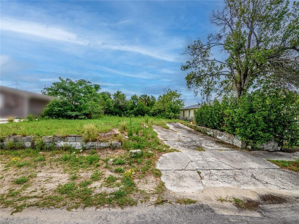 Photo of 3621 N 55th Street, Tampa, FL 33619 (MLS # TB8515799)