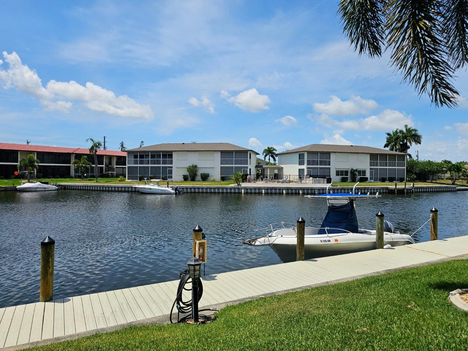 VERSAILLES CONDO - Residential