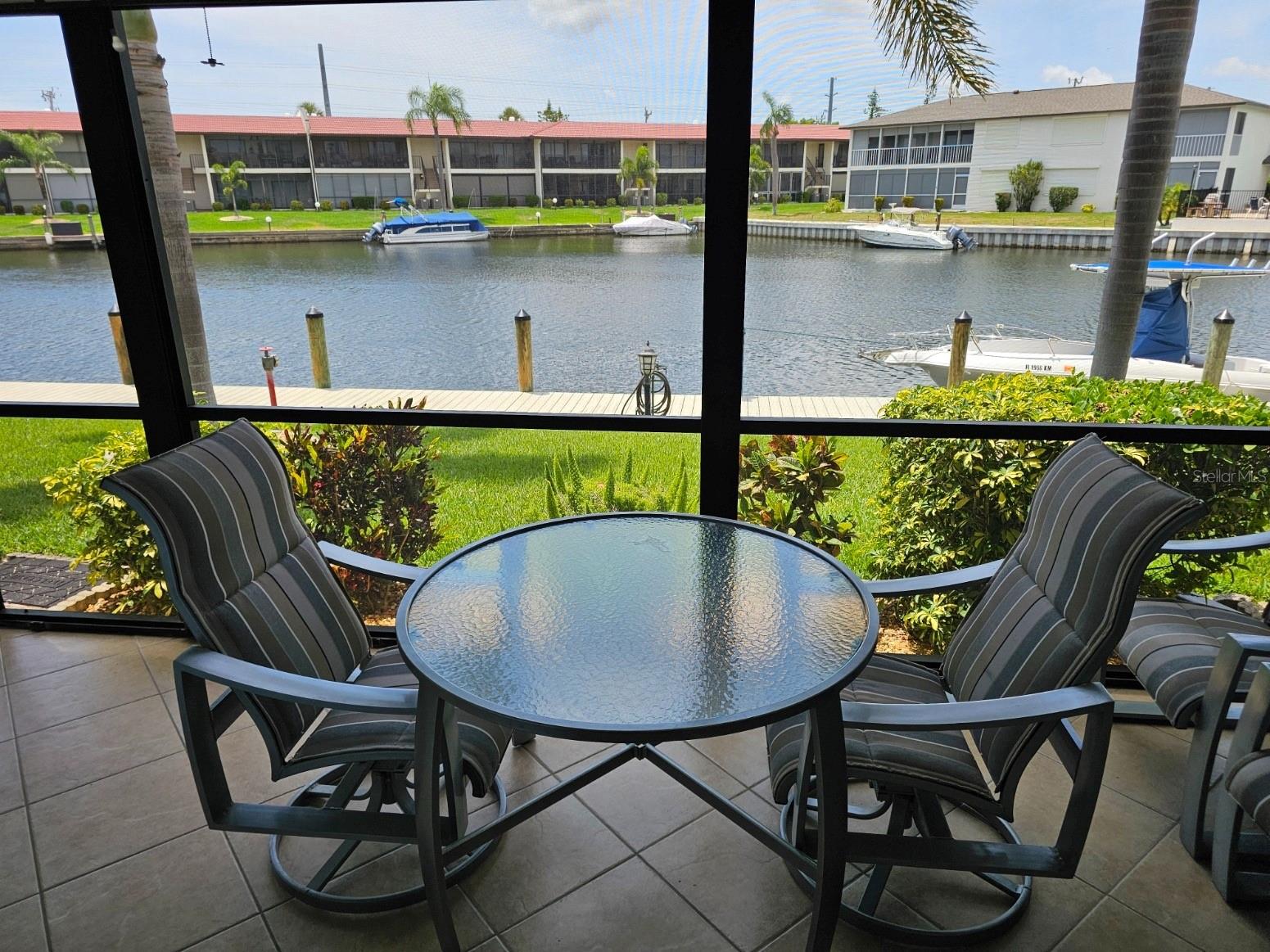 VERSAILLES CONDO - Residential
