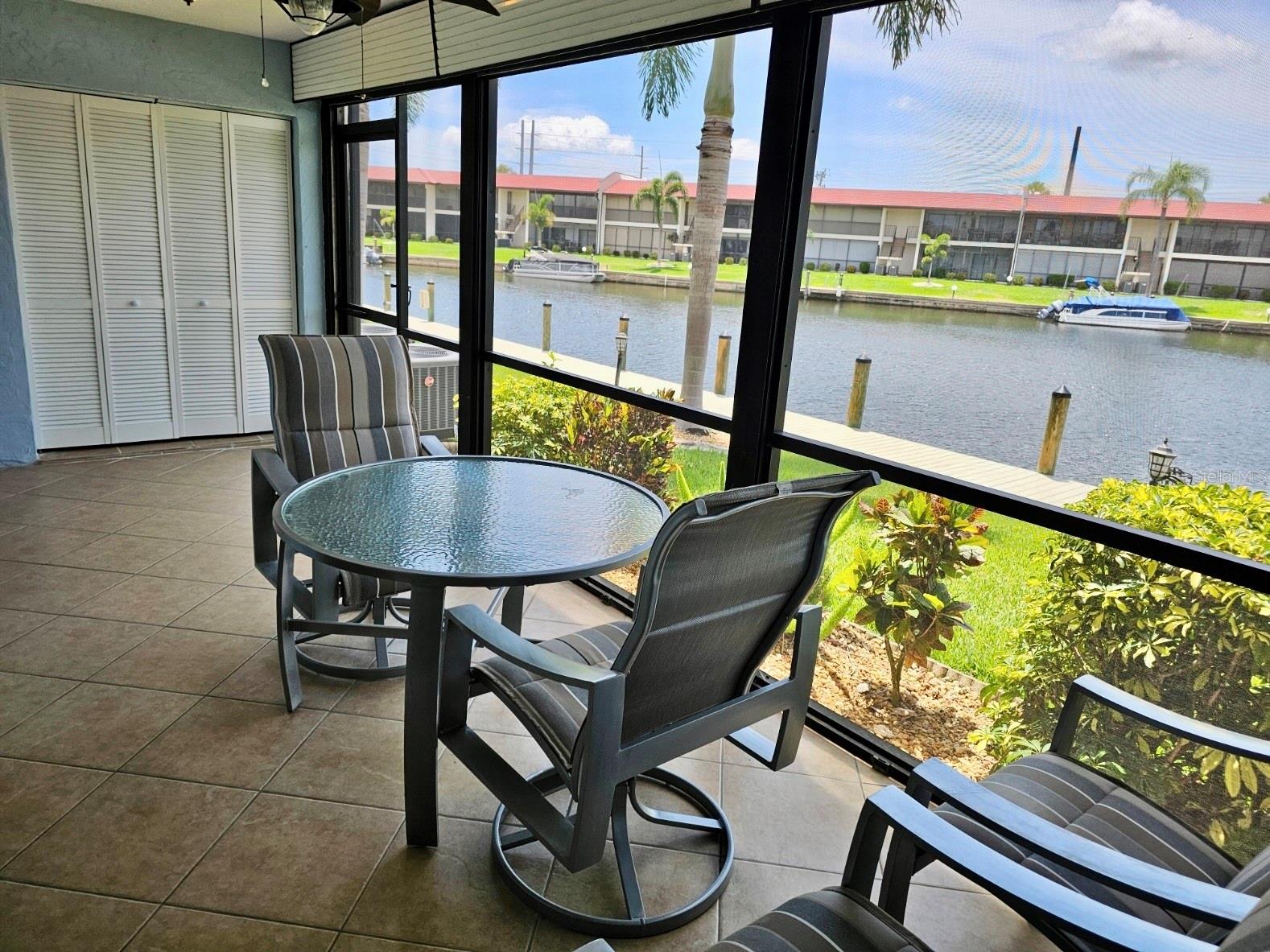 VERSAILLES CONDO - Residential