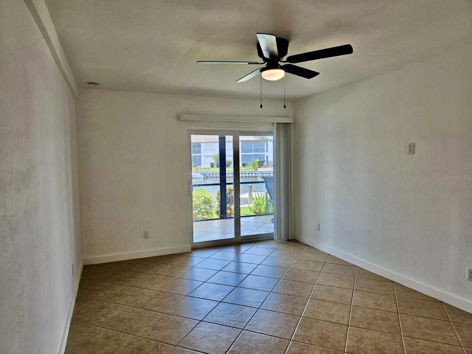 VERSAILLES CONDO - Residential