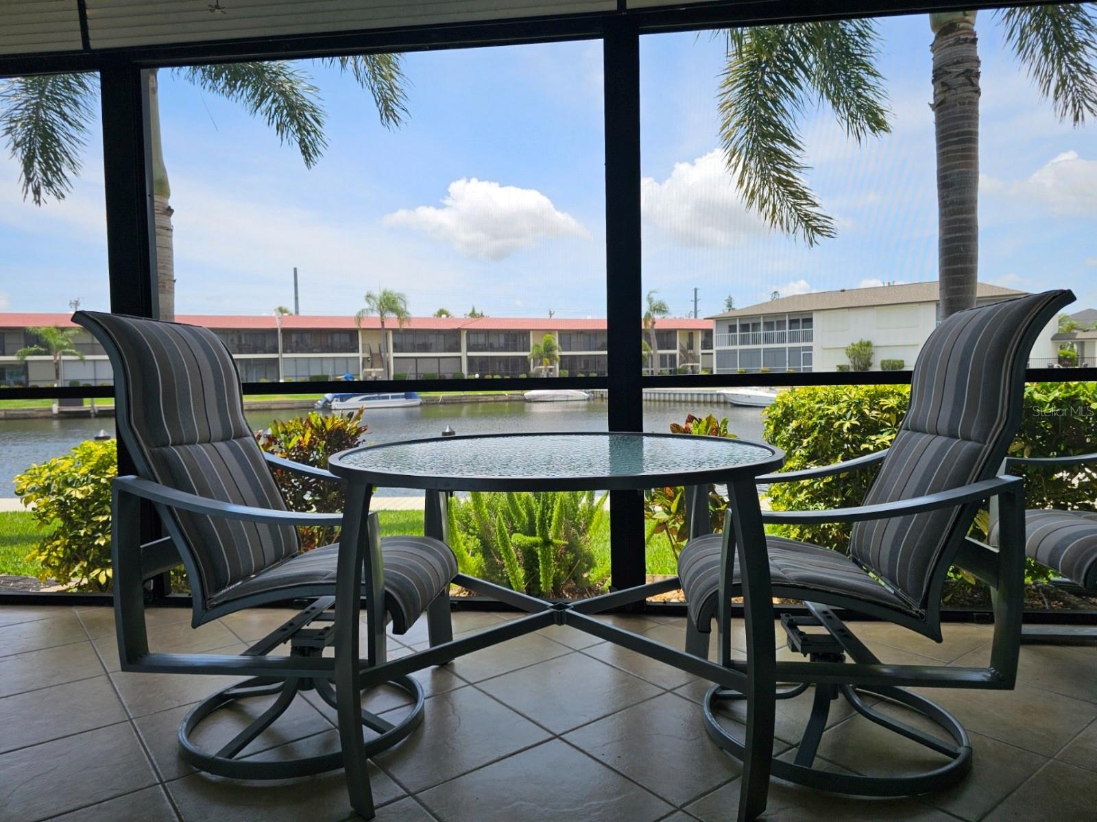 VERSAILLES CONDO - Residential