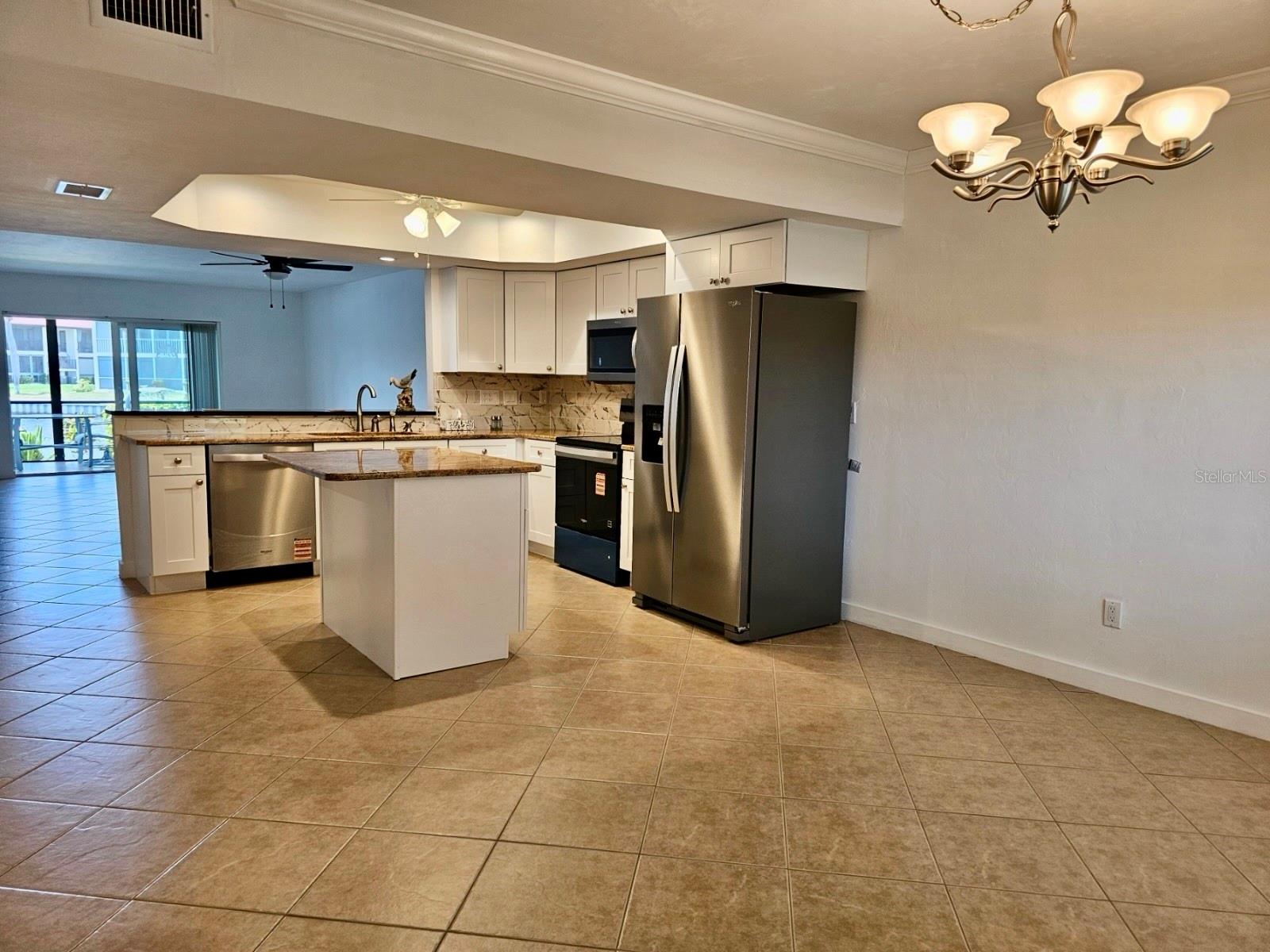 VERSAILLES CONDO - Residential