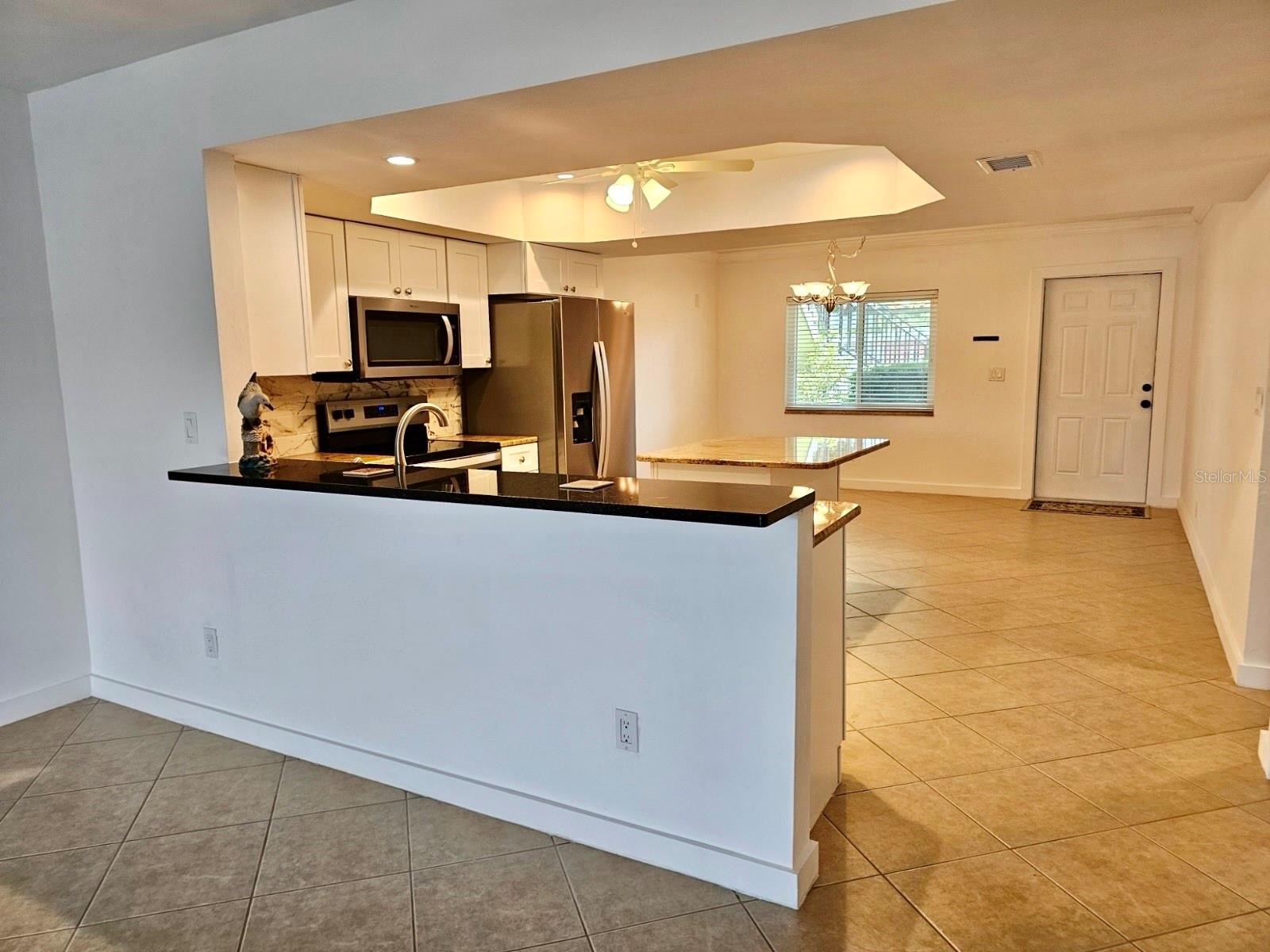 VERSAILLES CONDO - Residential