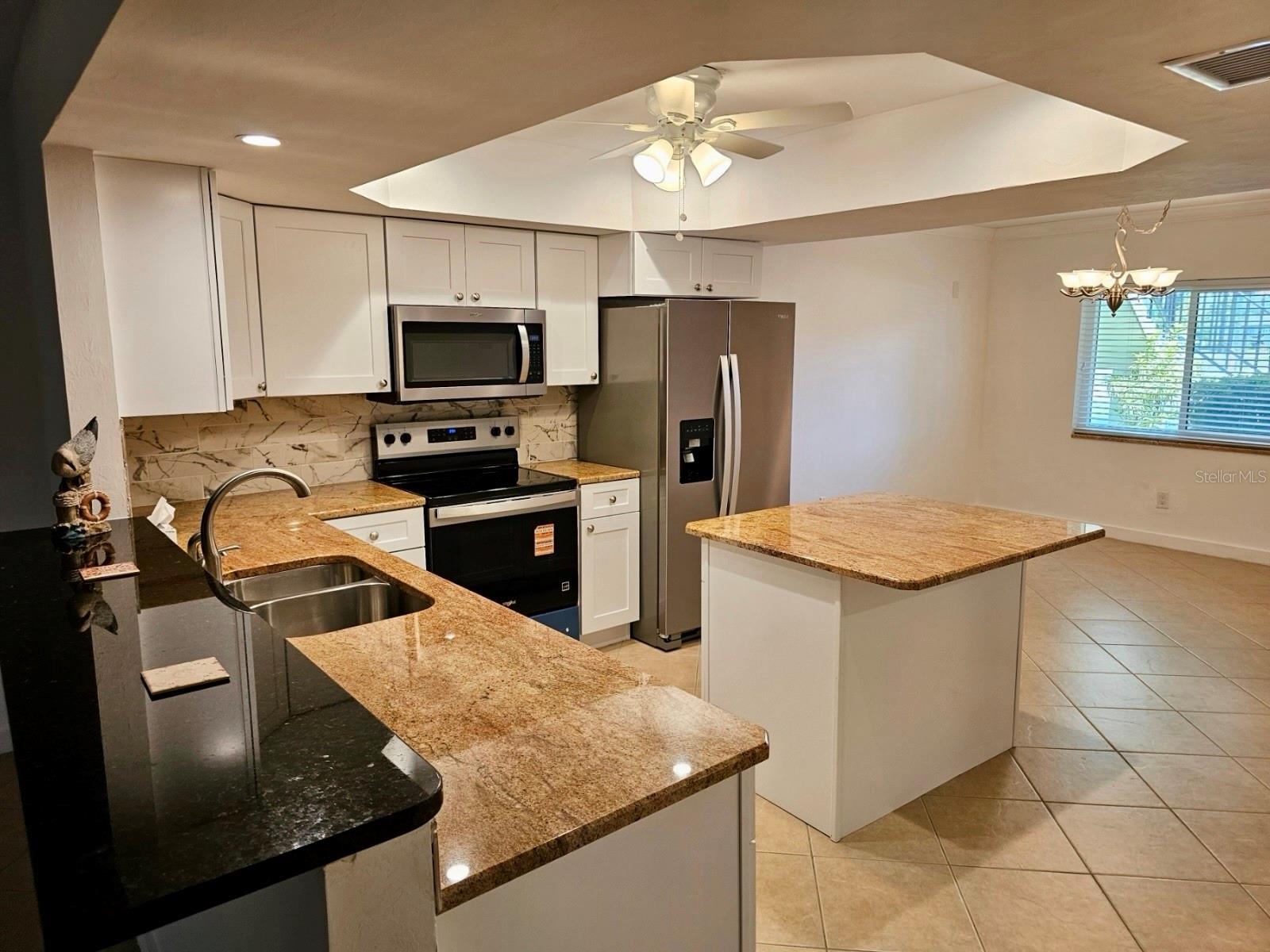 VERSAILLES CONDO - Residential