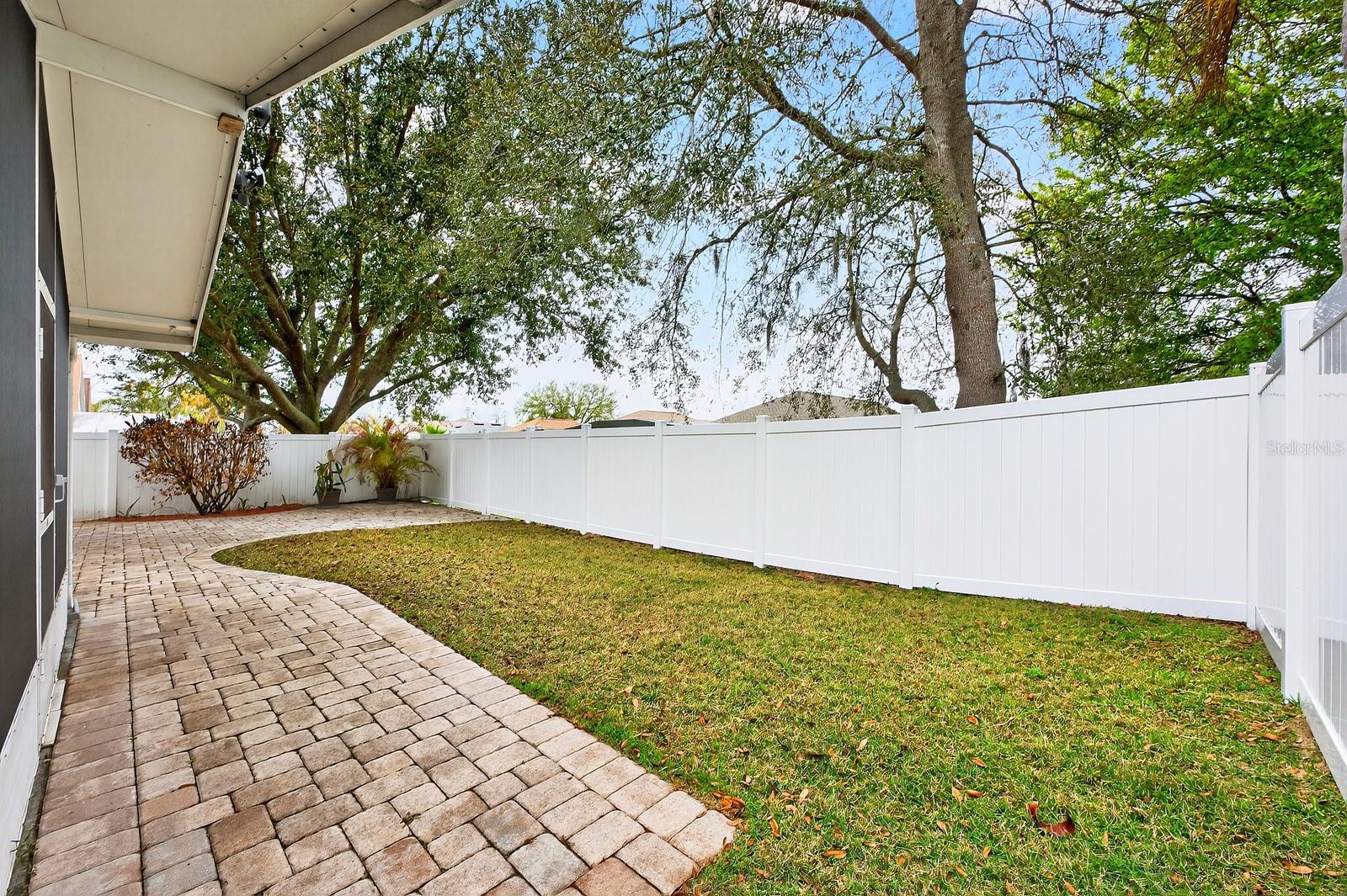 WESTON HILLS SUB - Residential