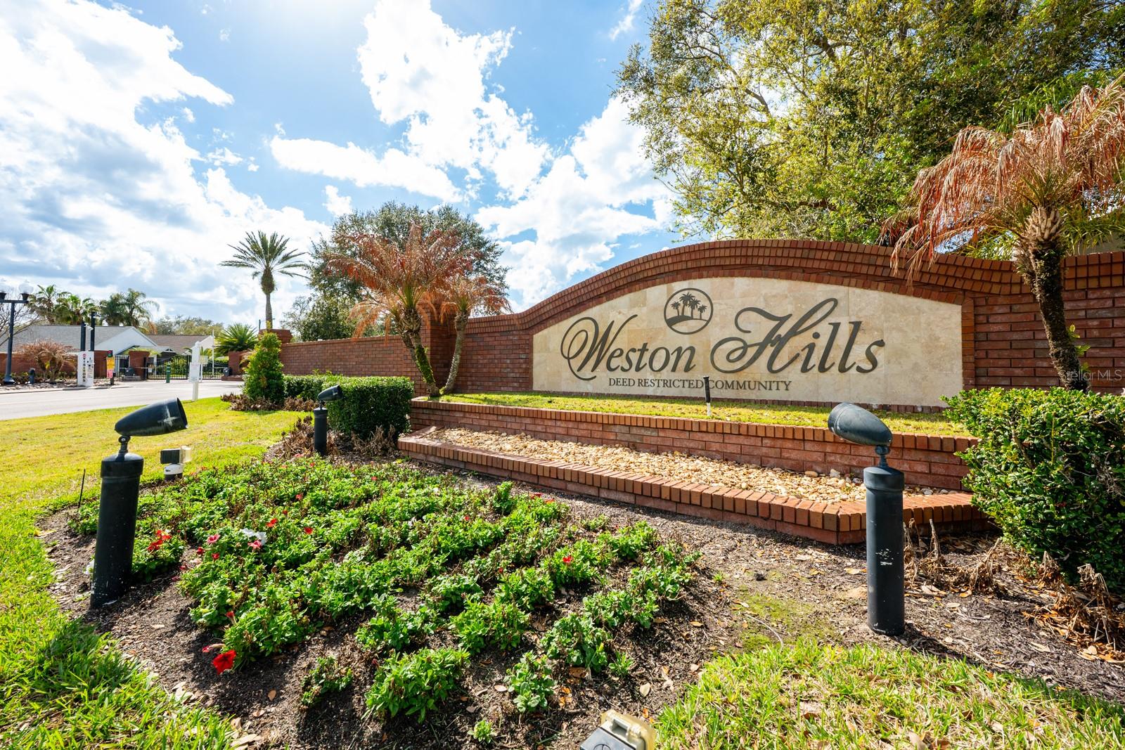 WESTON HILLS SUB - Residential