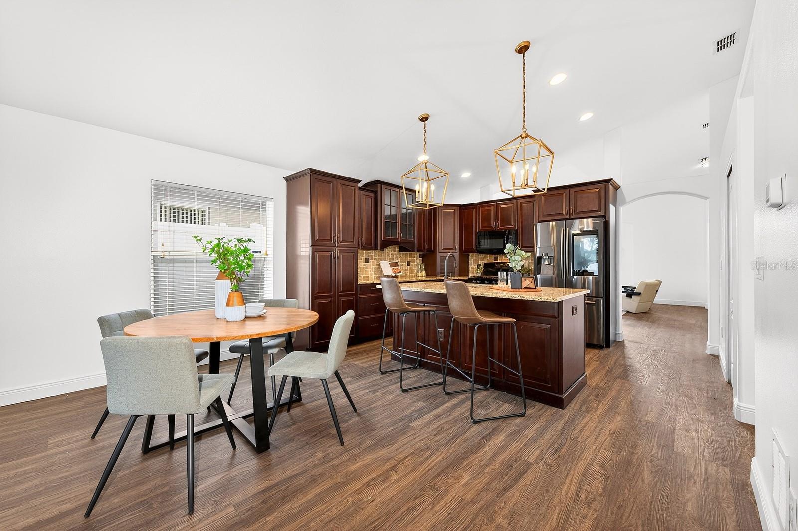 WESTON HILLS SUB - Residential