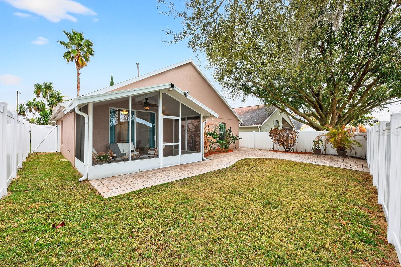 WESTON HILLS SUB - Residential