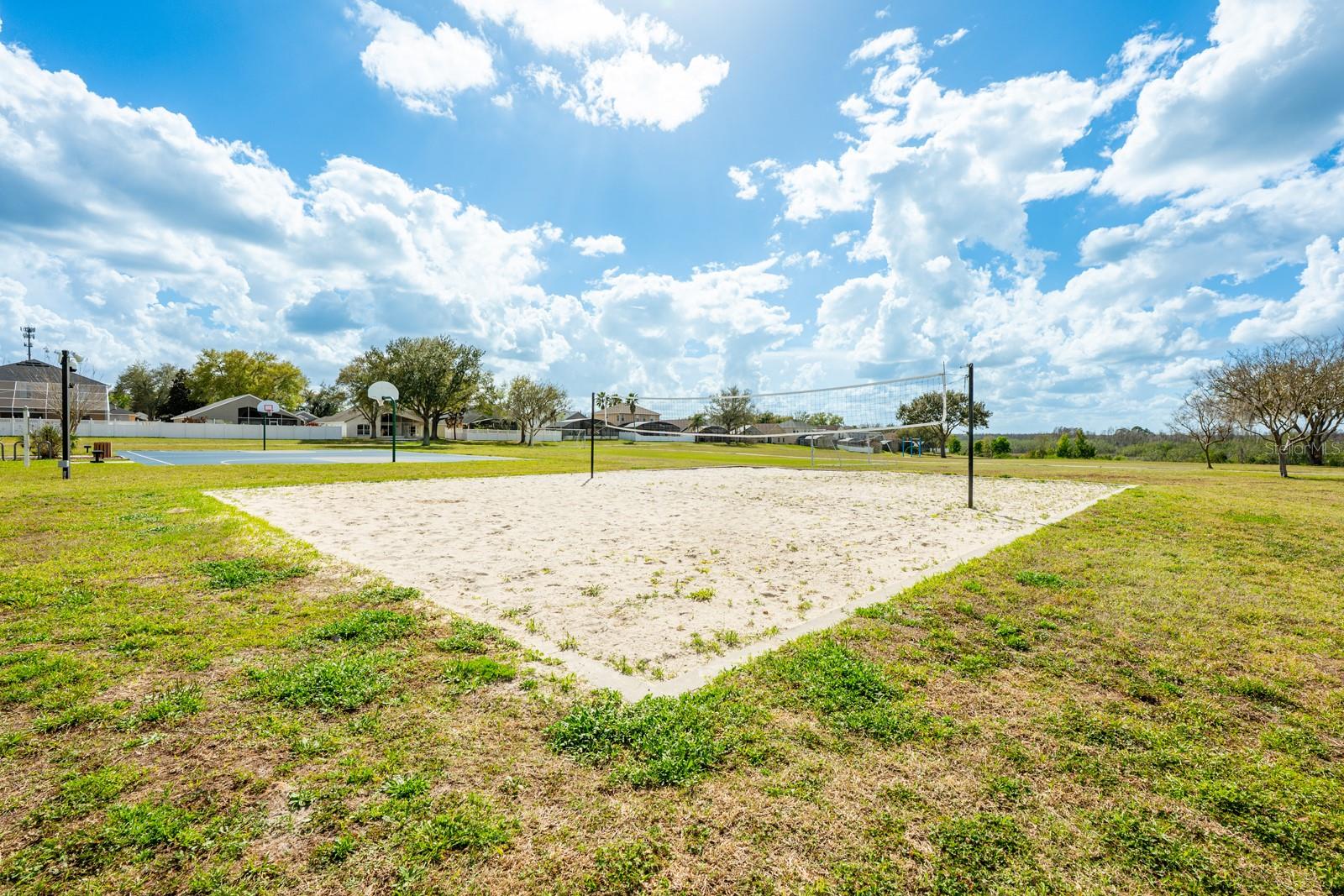 WESTON HILLS SUB - Residential