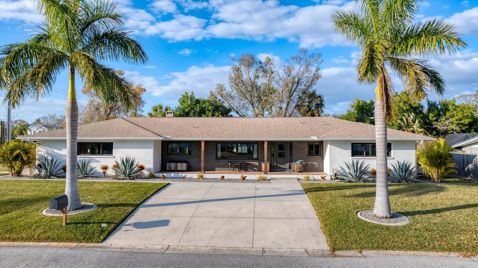 SOUTH GATE - Residential