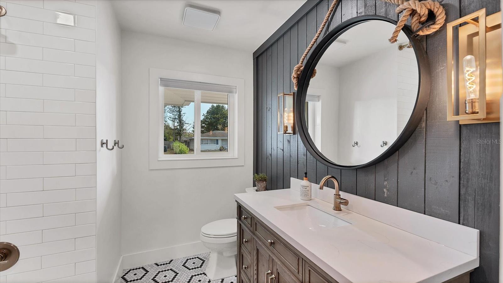 SOUTH GATE - Residential